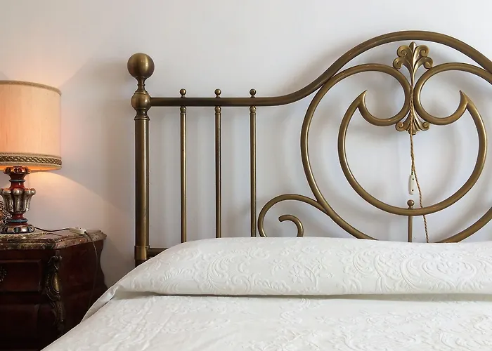 Bed & Breakfast Pergolesi 4*