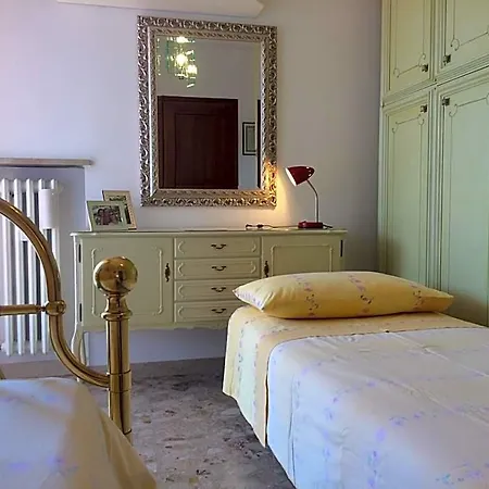 Nocleg ze śniadaniem Pergolesi 4*